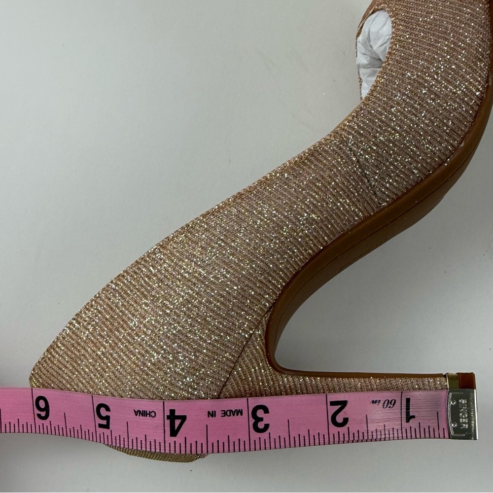 Kenneth Cole Romi Pump Womens 6.5 Light Gold Sparkle NEW - Picture 11 of 14